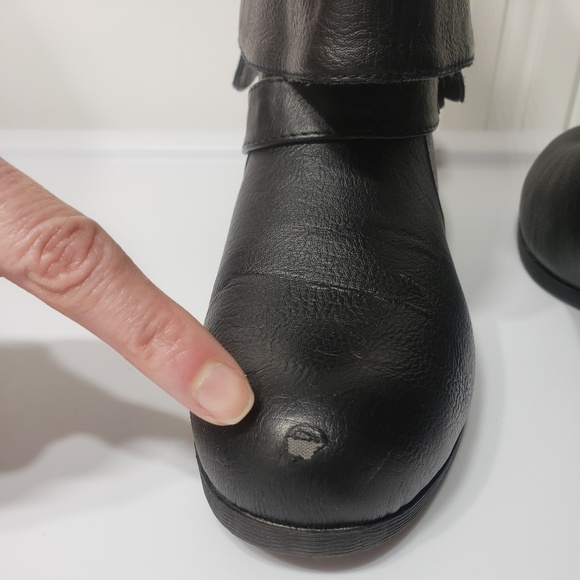 Wild Diva Lounge Black Fold Over Boots Buckle - Picture 5 of 5